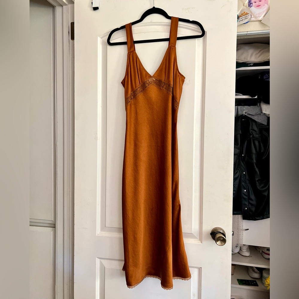 Aritzia Wilfred Dress